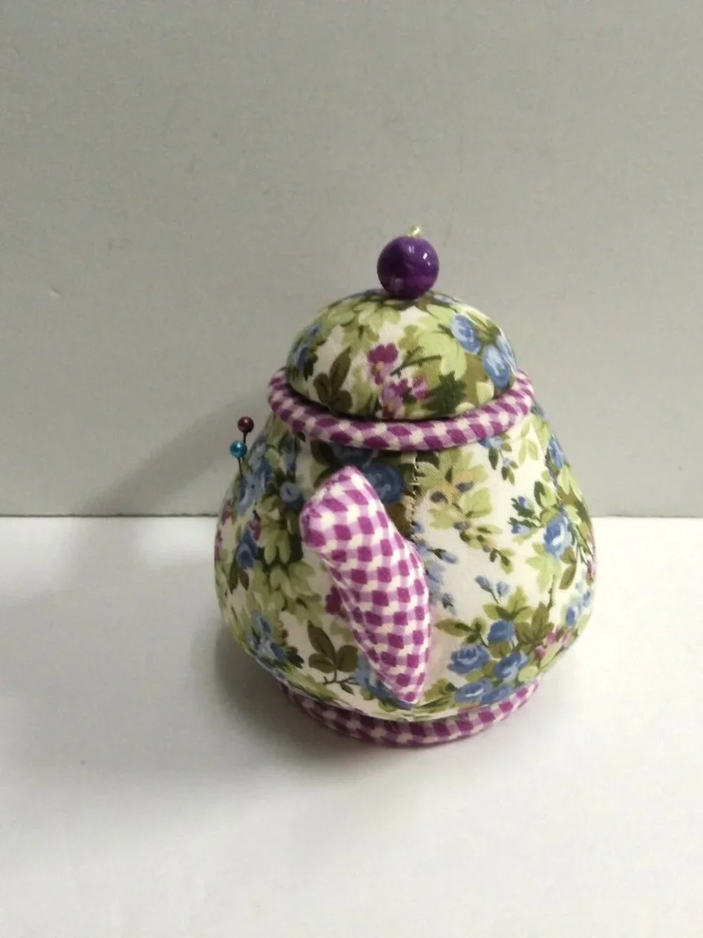 Dritz Collectible Pin Cushion Teapot Floral Pattern Blue Purple Vintage